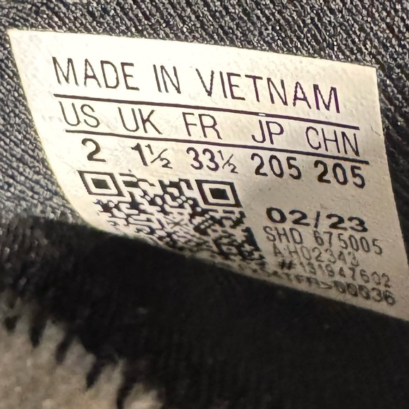 adidas NMD_R1 Running Casual Shoes Black/White Kid’s Size 2 - Picture 8 of 8